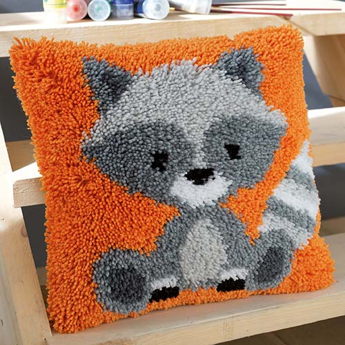 Latch hook cushion kit Raccoon PN-0158088